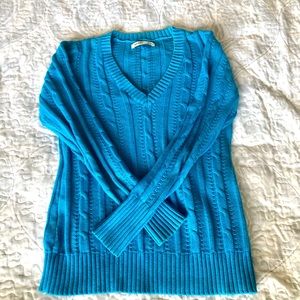 OLD NAVY Women’s v-neck cable knit sweater, Size M